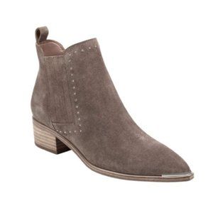 Marc Fisher LTD Yami Chelsea Boot | Light Natural Suede